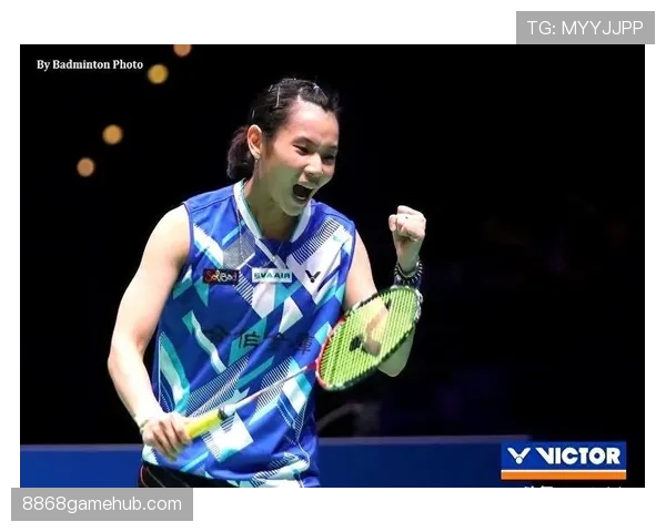 戴资颖比赛温柔得不像话，出门随手一拎就像逛大牌的那种——这种反差我裂开了